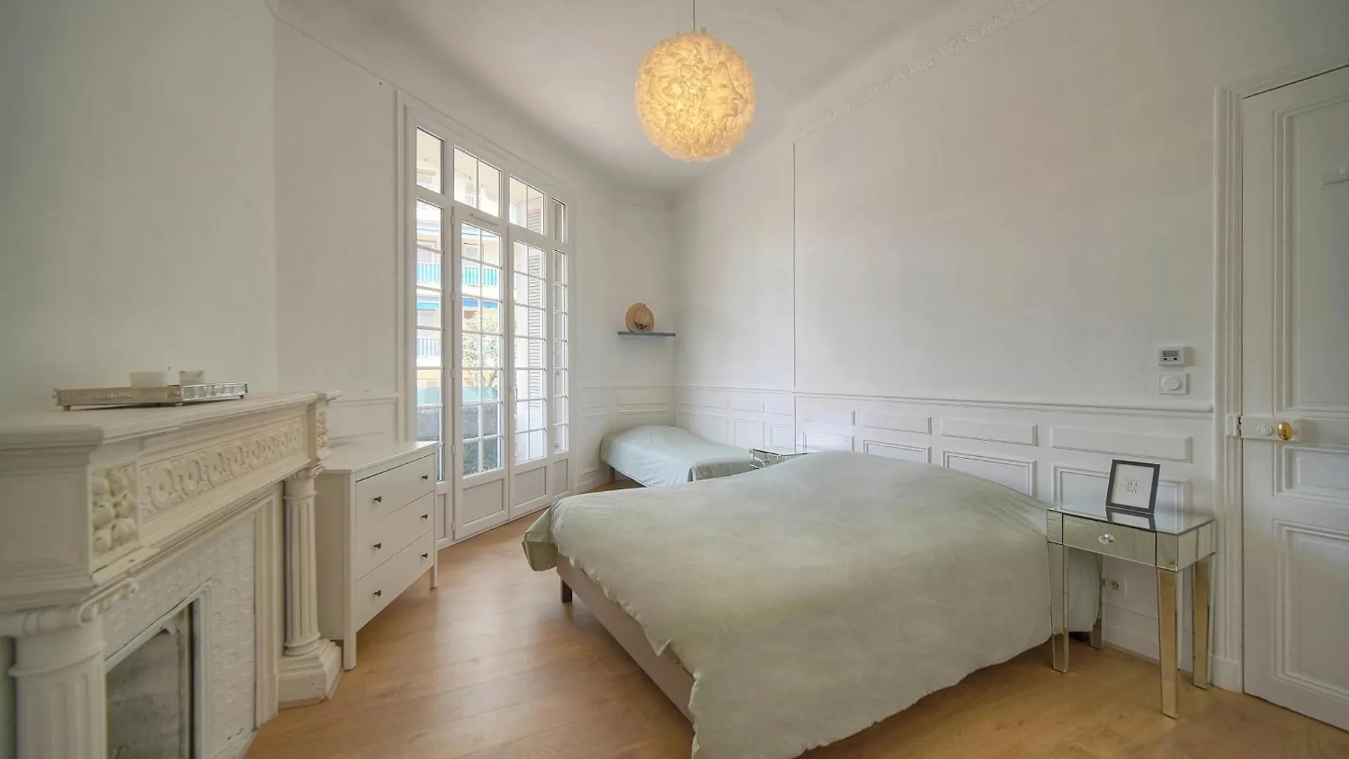 Cannes Plein Centre Apartment