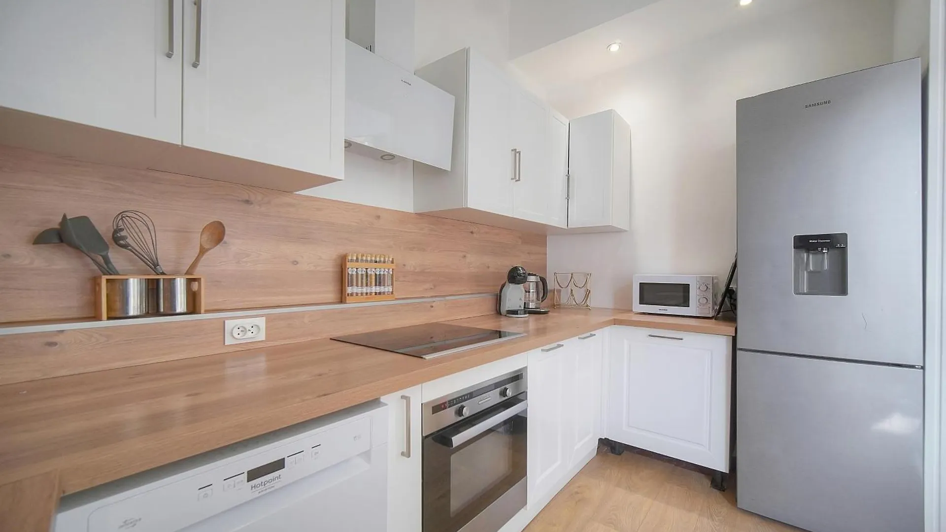 Sublime Appartement Luxe T3 Incroyable Jardin Plein Coeur Cannes Frankrijk